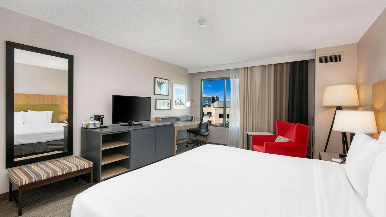 Photo of Bedroom in Sorrento Valley