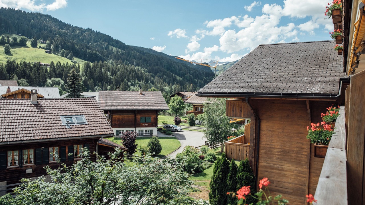 Photo of Patio Balcony in Zweisimmen Nr Gstaad