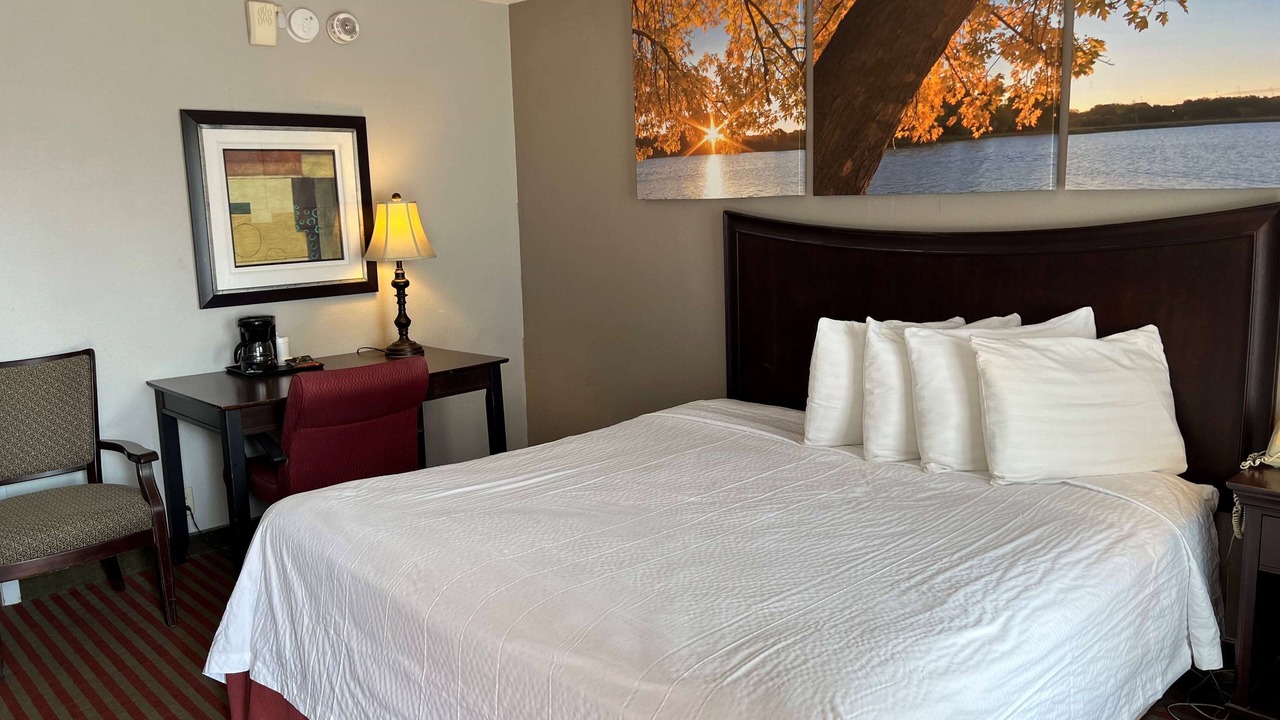 Photo of Bedroom in Pittsburg