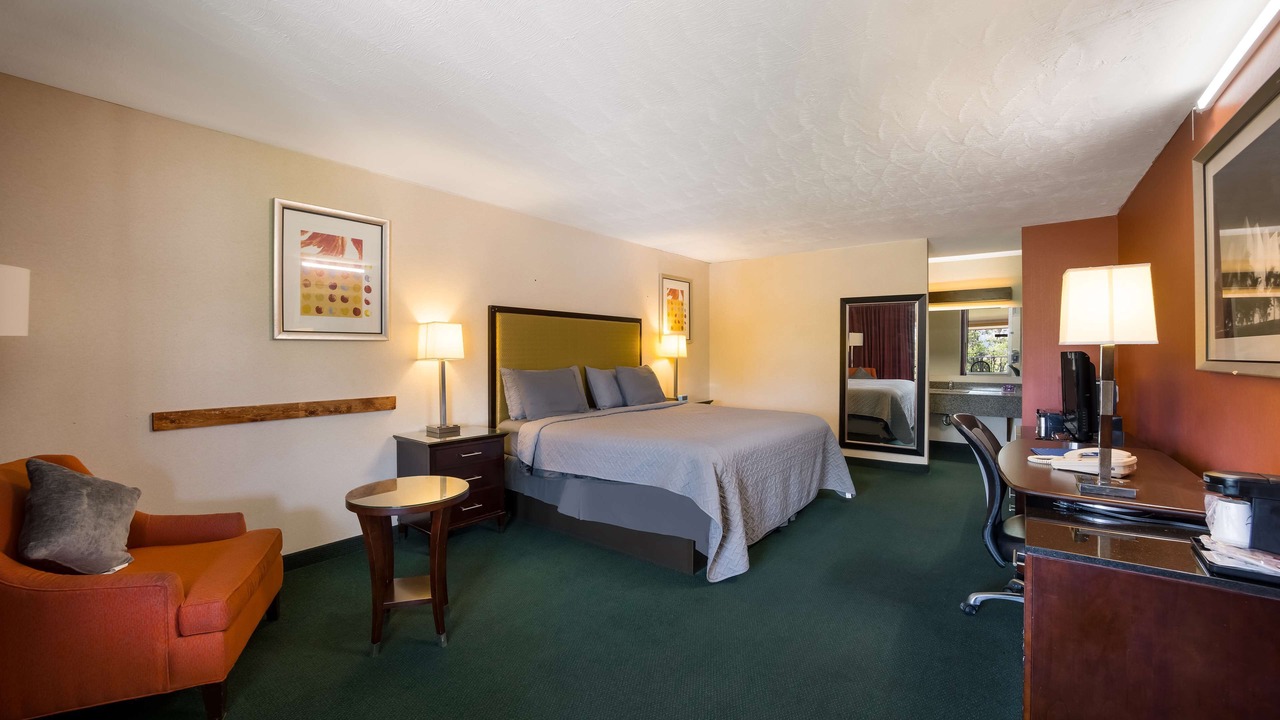 Photo of Bedroom in Oakley