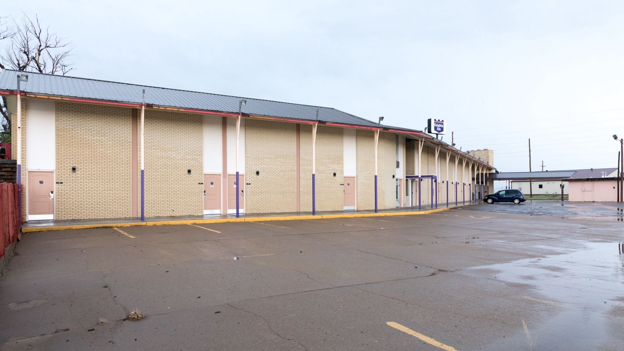 Photo of Others in Oakley