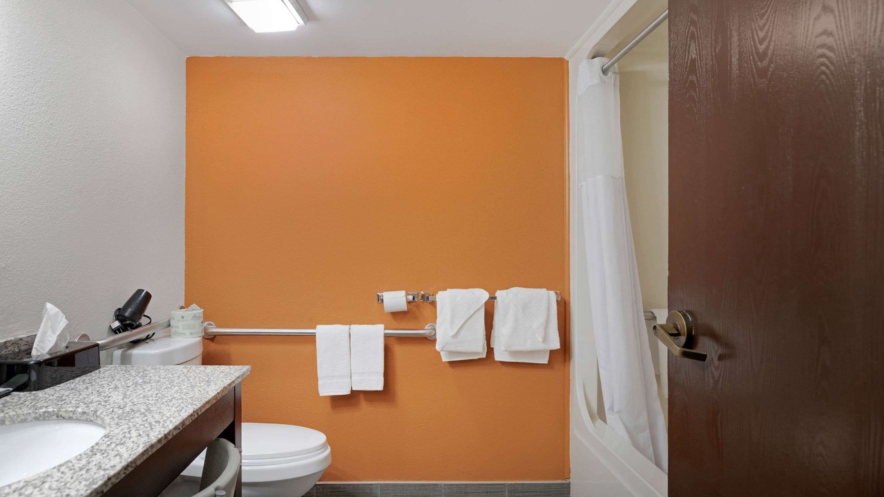 Photo of Bedroom in DeWitt