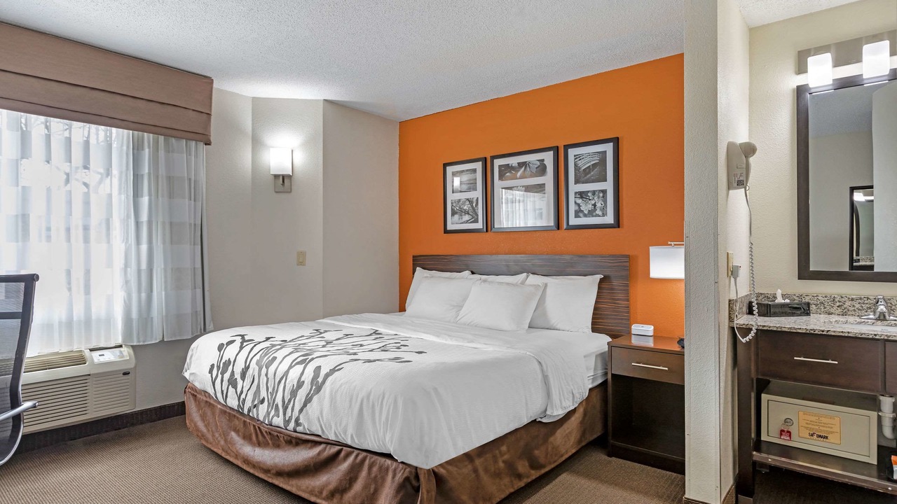 Photo of Bedroom in DeWitt