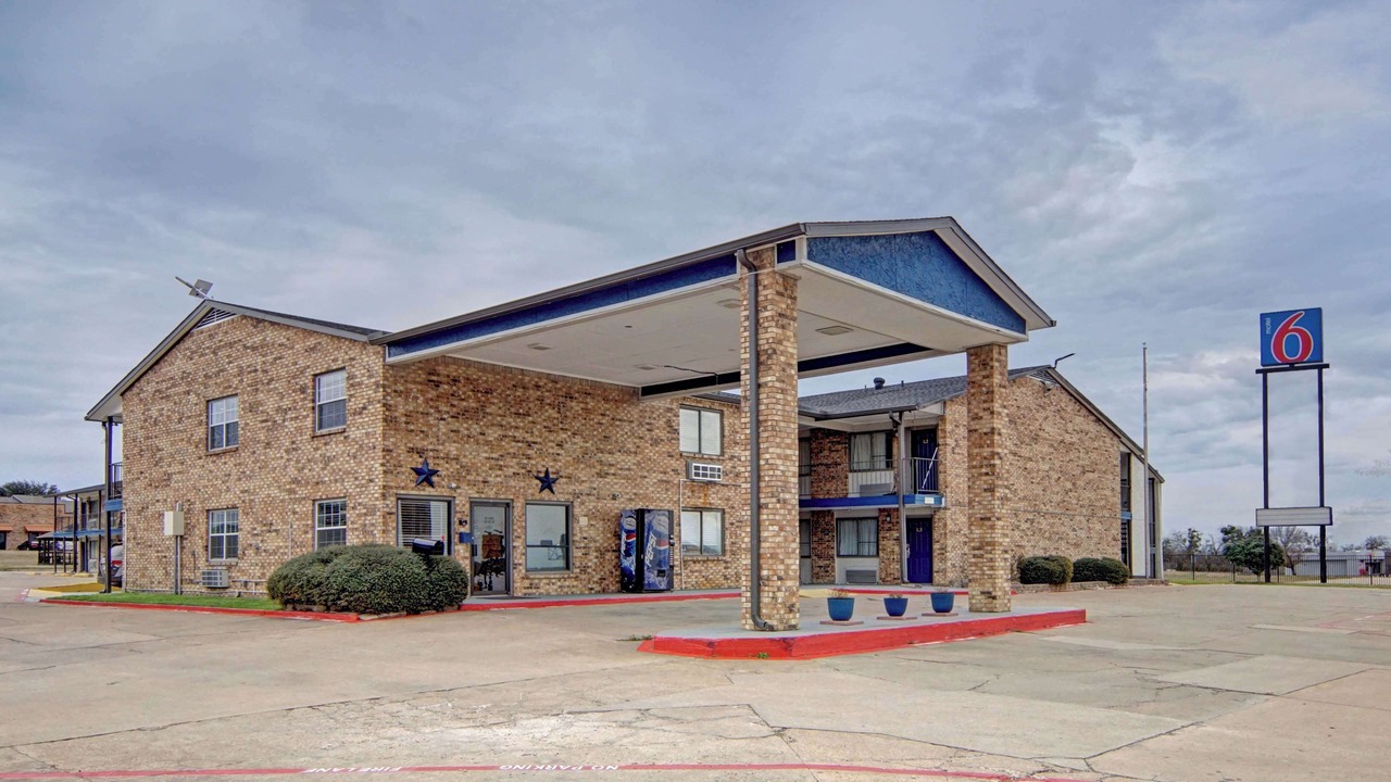 Photo of Outdoor in Red Oak