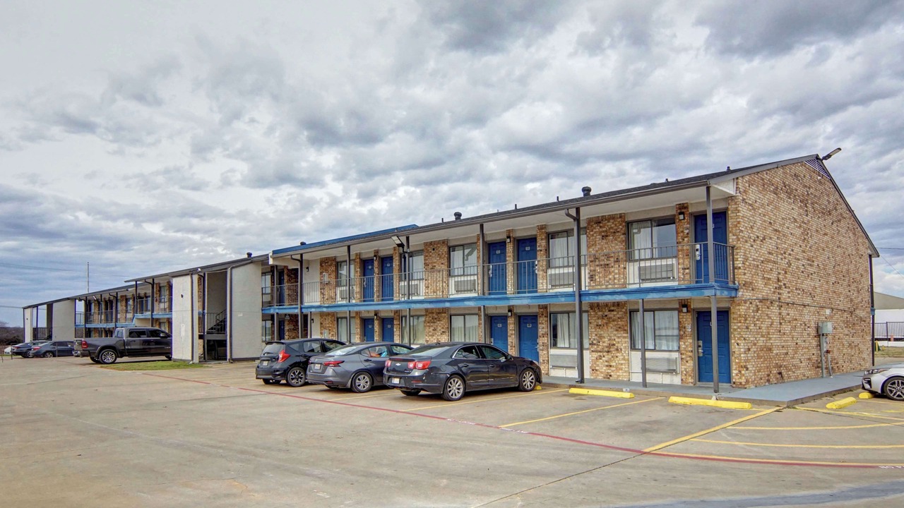Photo of Outdoor in Red Oak