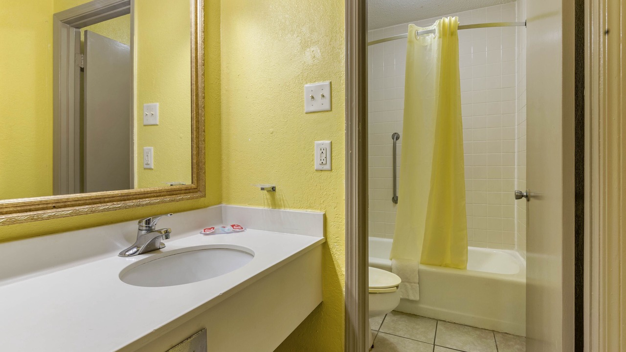 Photo of Bathroom in Douglas