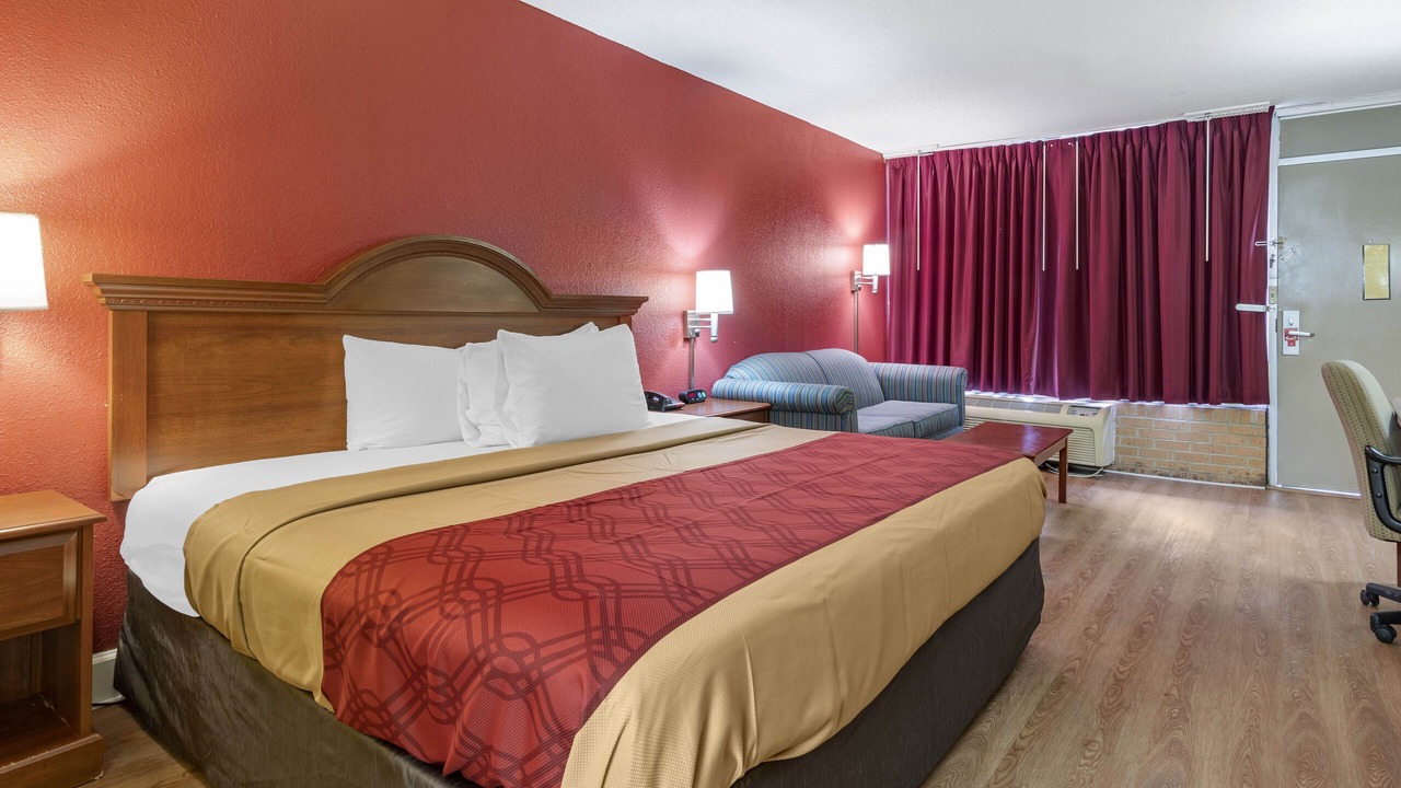 Photo of Bedroom in Douglas