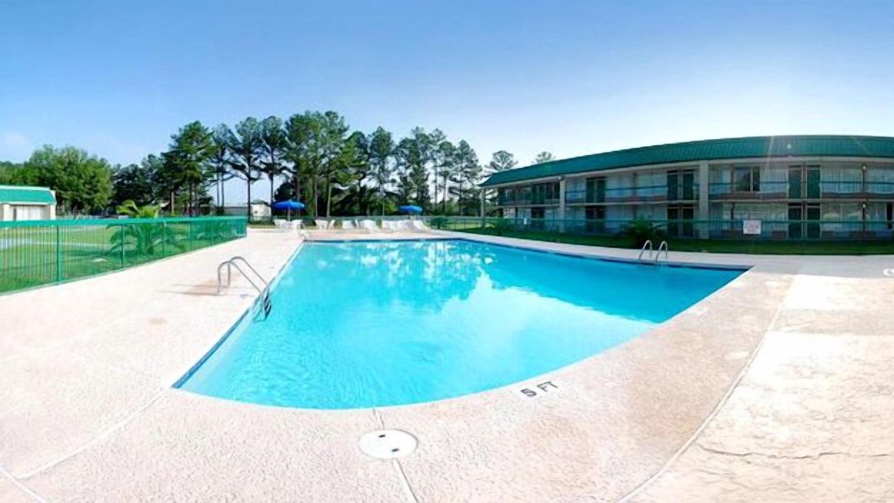 Photo of Outdoor in Douglas