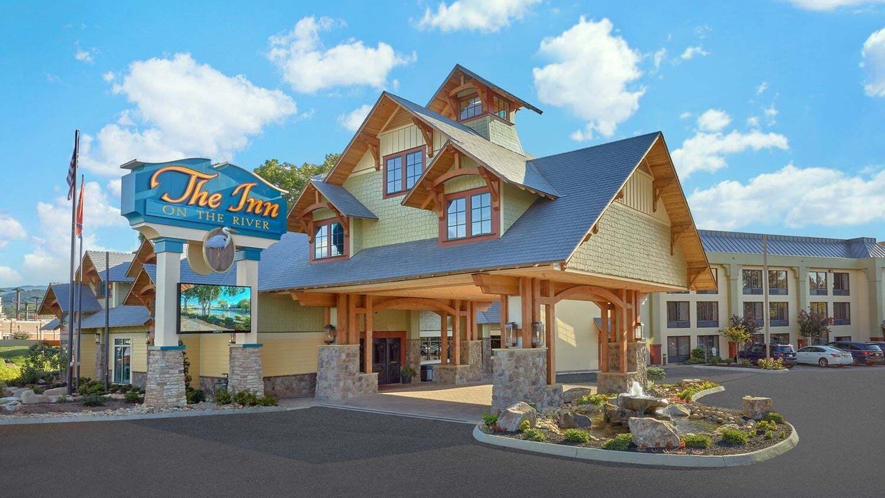 Photo of Buildings in Pigeon Forge