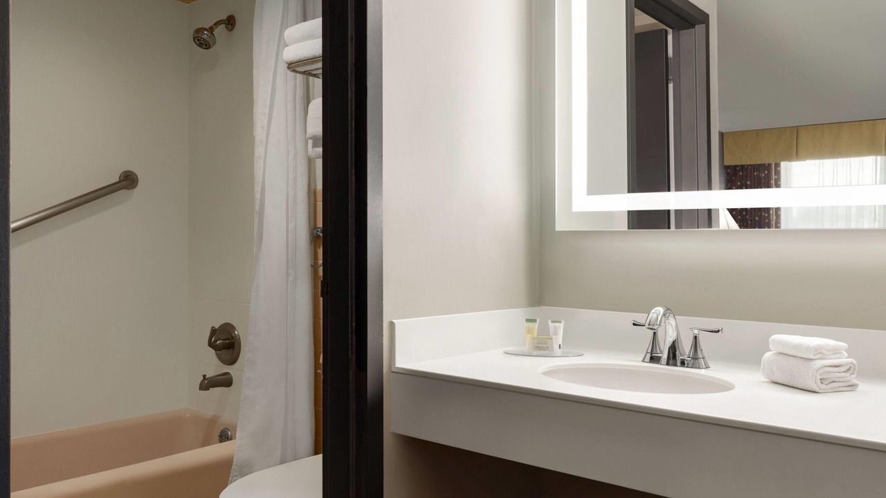 Photo of Bathroom in Carlstadt