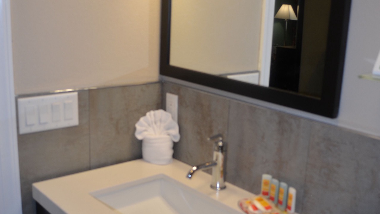 Photo of Bathroom in Carlstadt