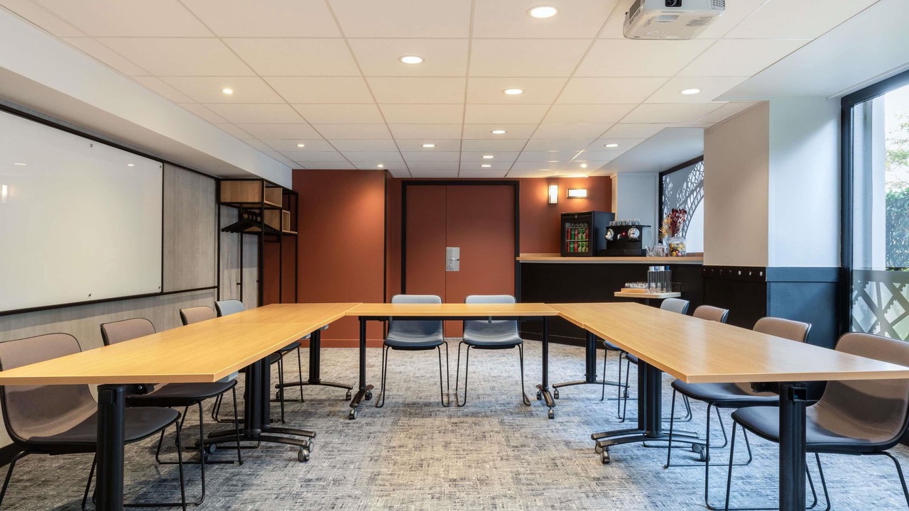 Photo of Others in Necker