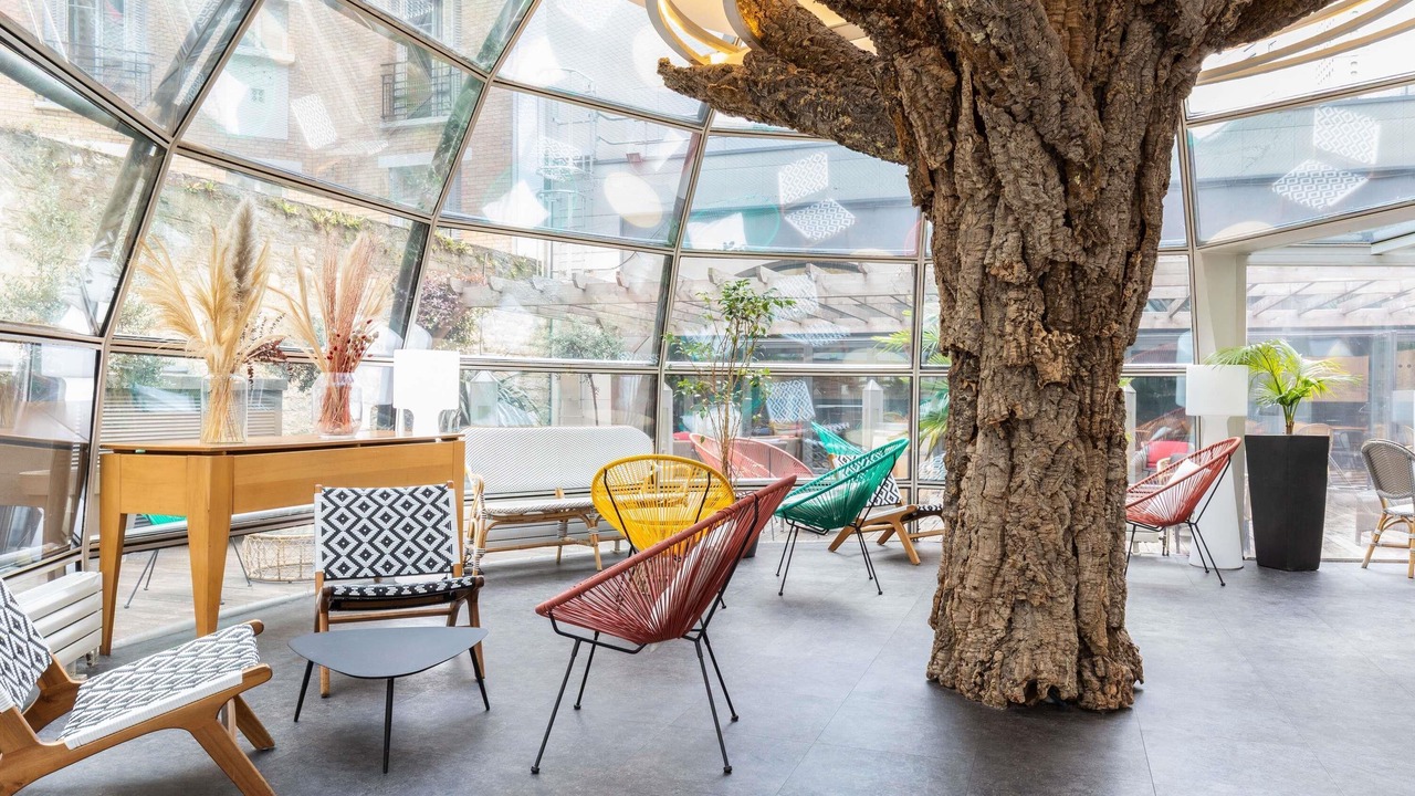 Photo of Others in Necker