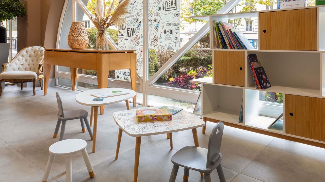 Photo of Others in Necker