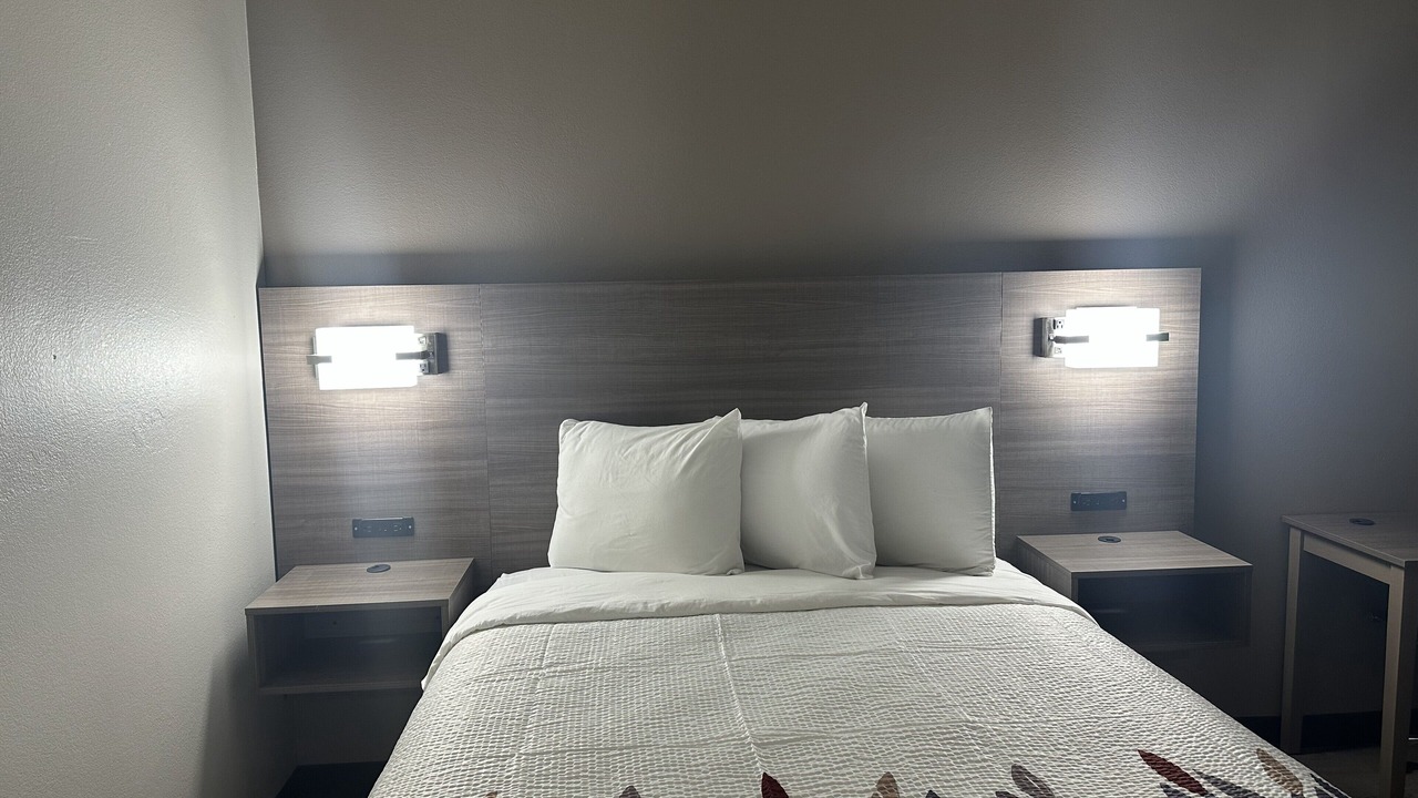 Photo of Bedroom in Middleborough