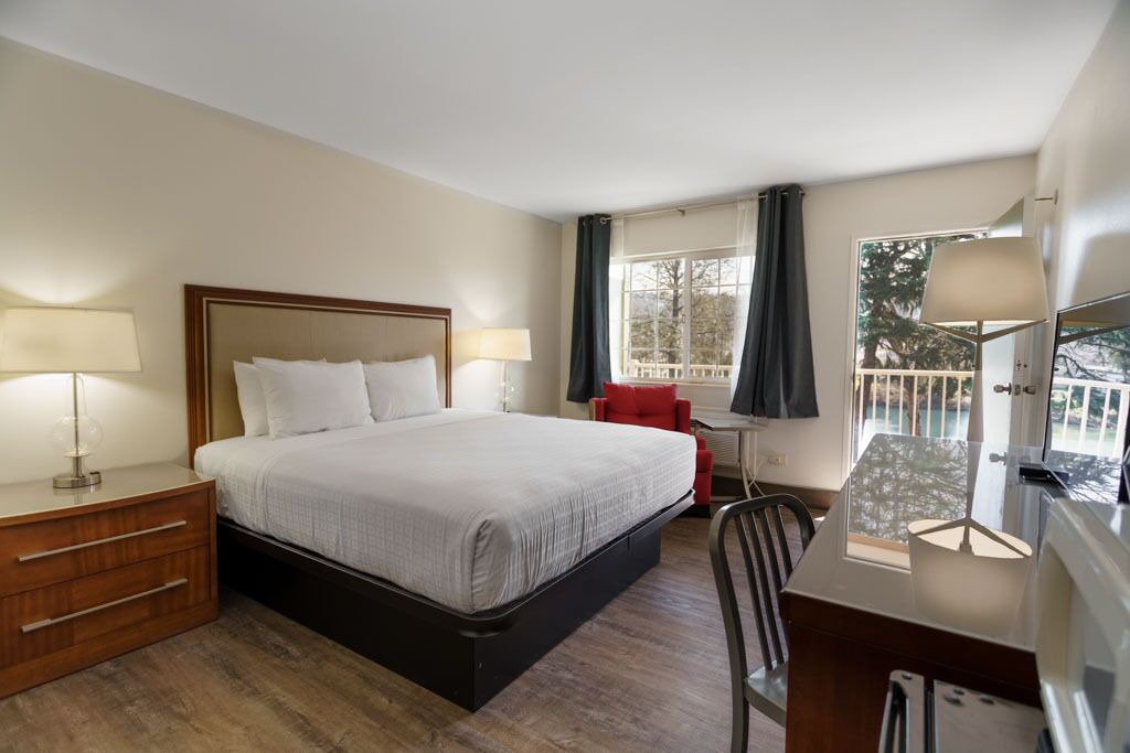 Photo of Bedroom in Roseburg