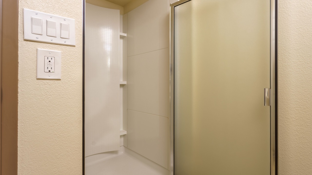 Photo of Bathroom in Roseburg