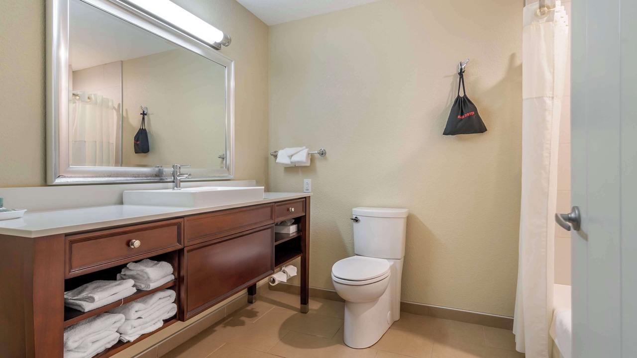 Photo of Others in Hannibal