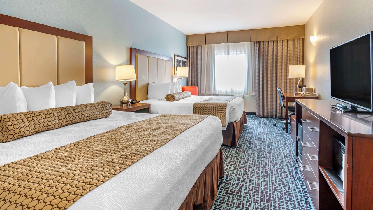 Photo of Others in Hannibal