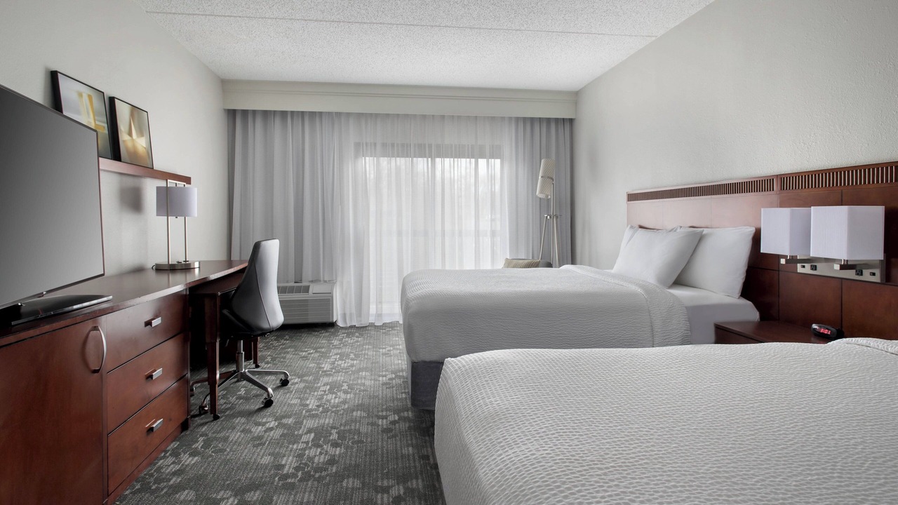 Photo of Bedroom in Red Bank - Tinton Falls