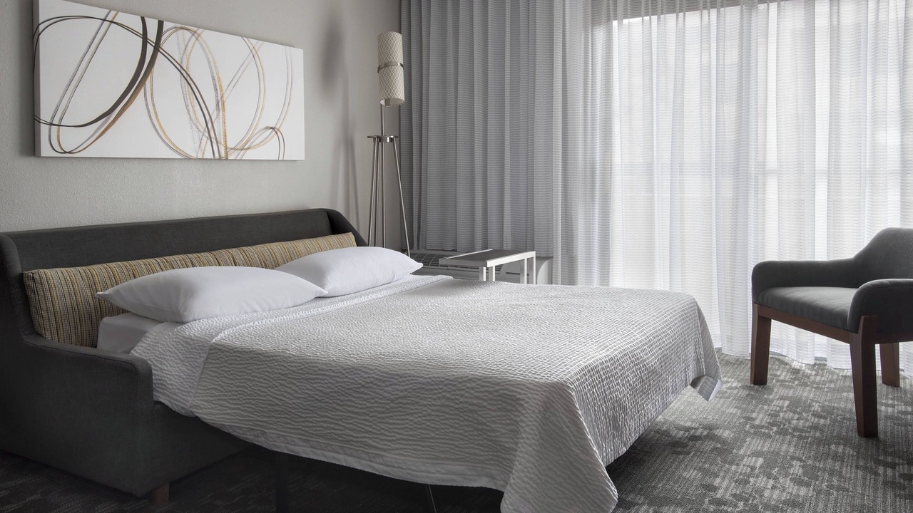 Photo of Bedroom in Red Bank - Tinton Falls