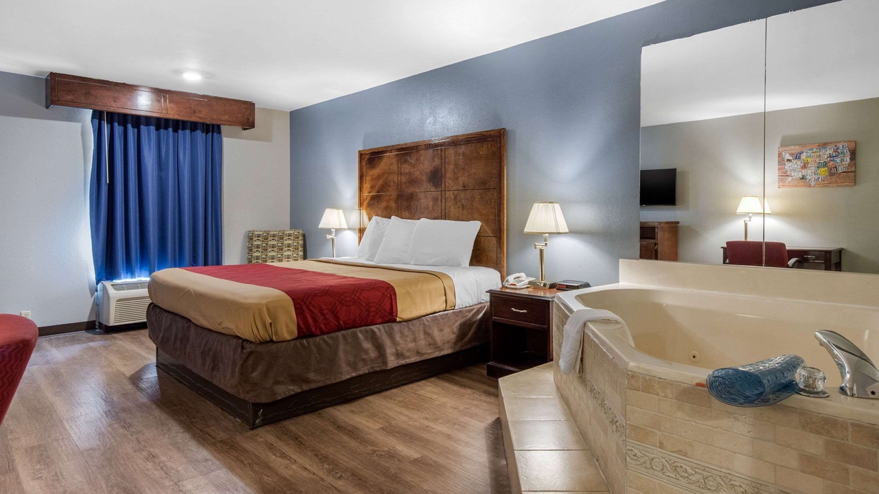 Photo of Bedroom in Aiken