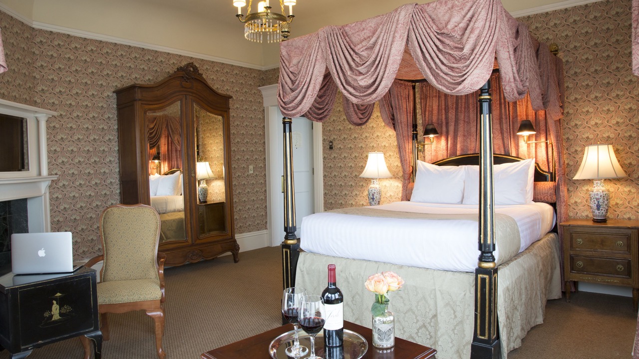 Photo of Others in Lower Pacific Heights