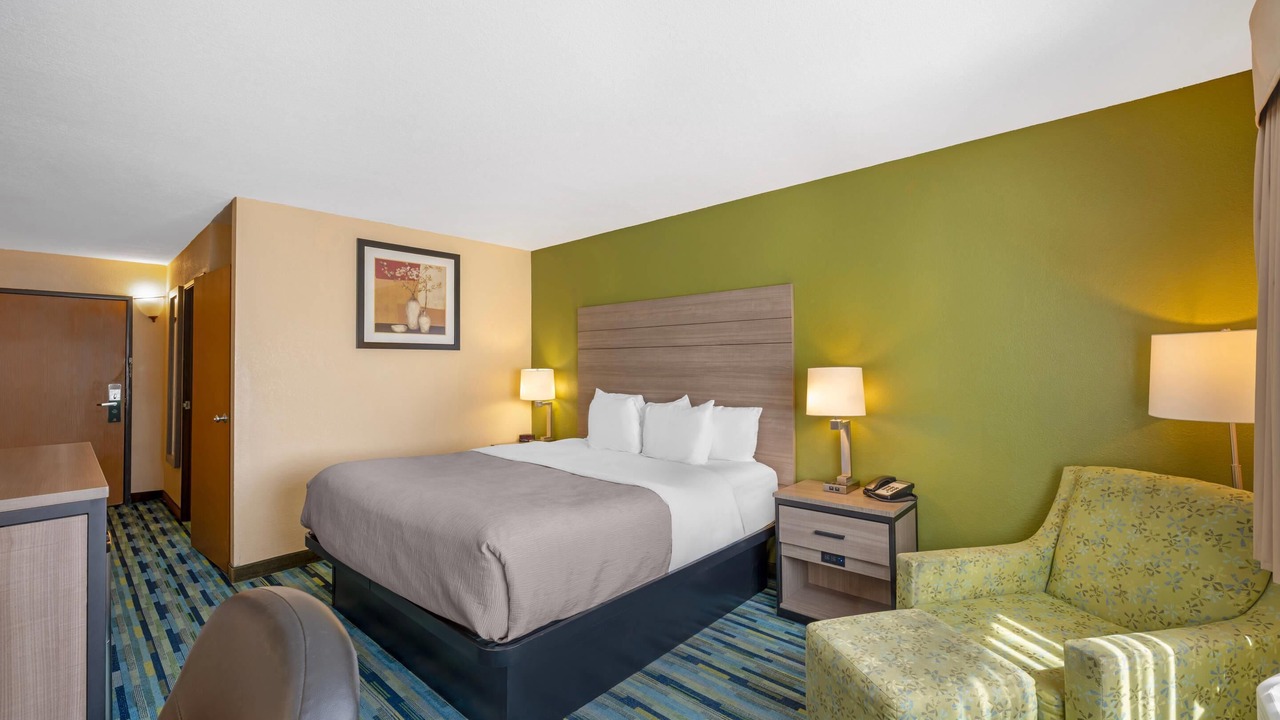 Photo of Bedroom in Los Lunas