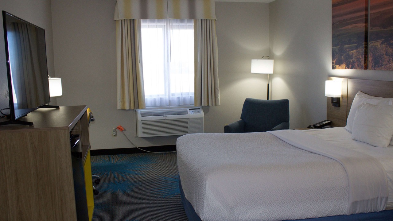 Photo of Bedroom in Colby