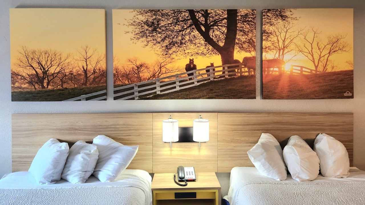 Photo of Bedroom in Brookhollow