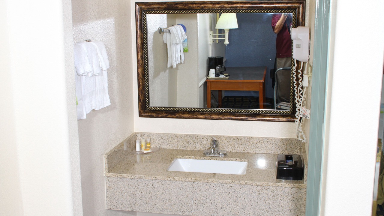 Photo of Bathroom in Brookhollow