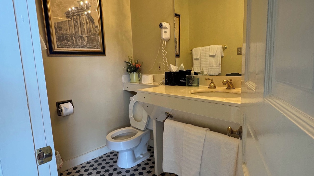 Photo of Bathroom in Natchez
