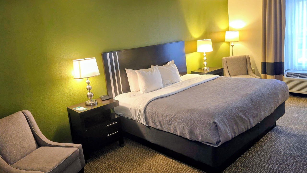 Photo of Bedroom in Selinsgrove