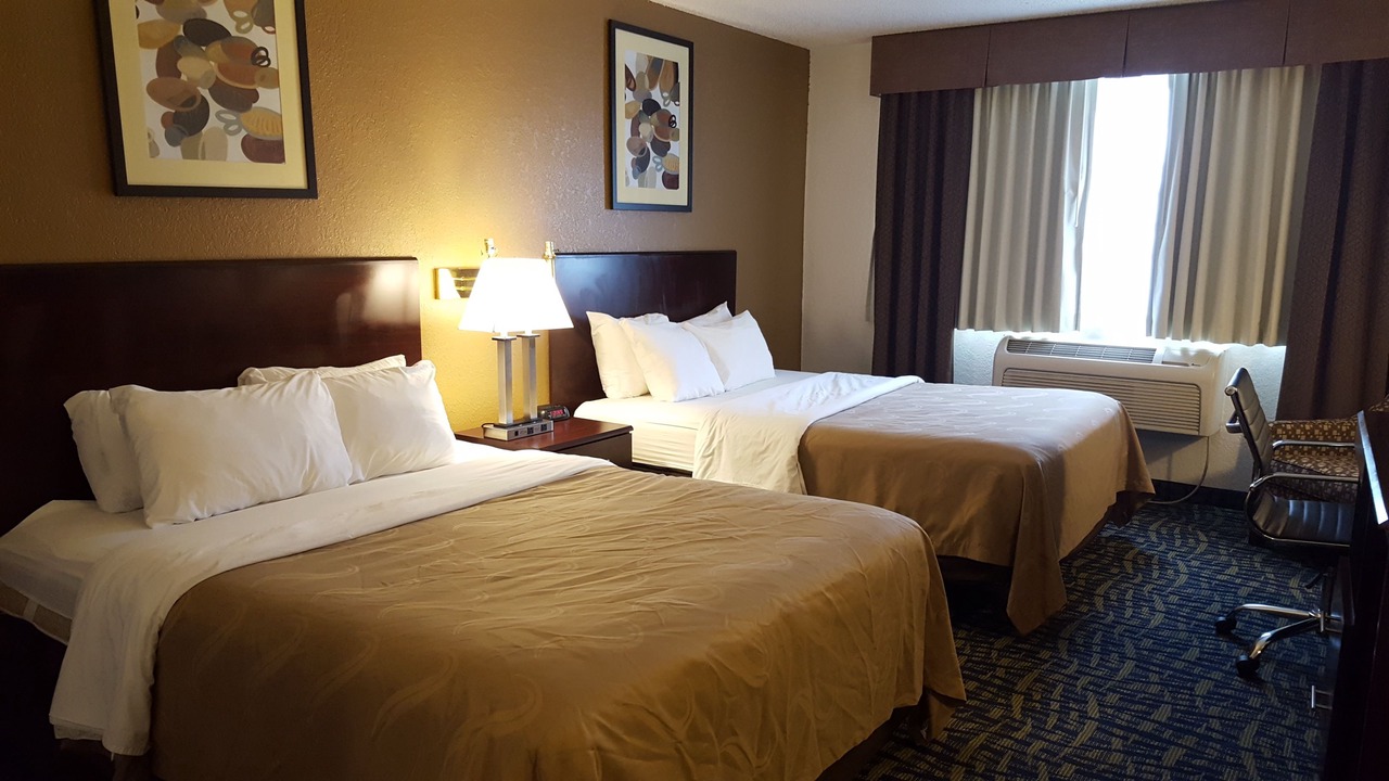 Photo of Bedroom in Ozark