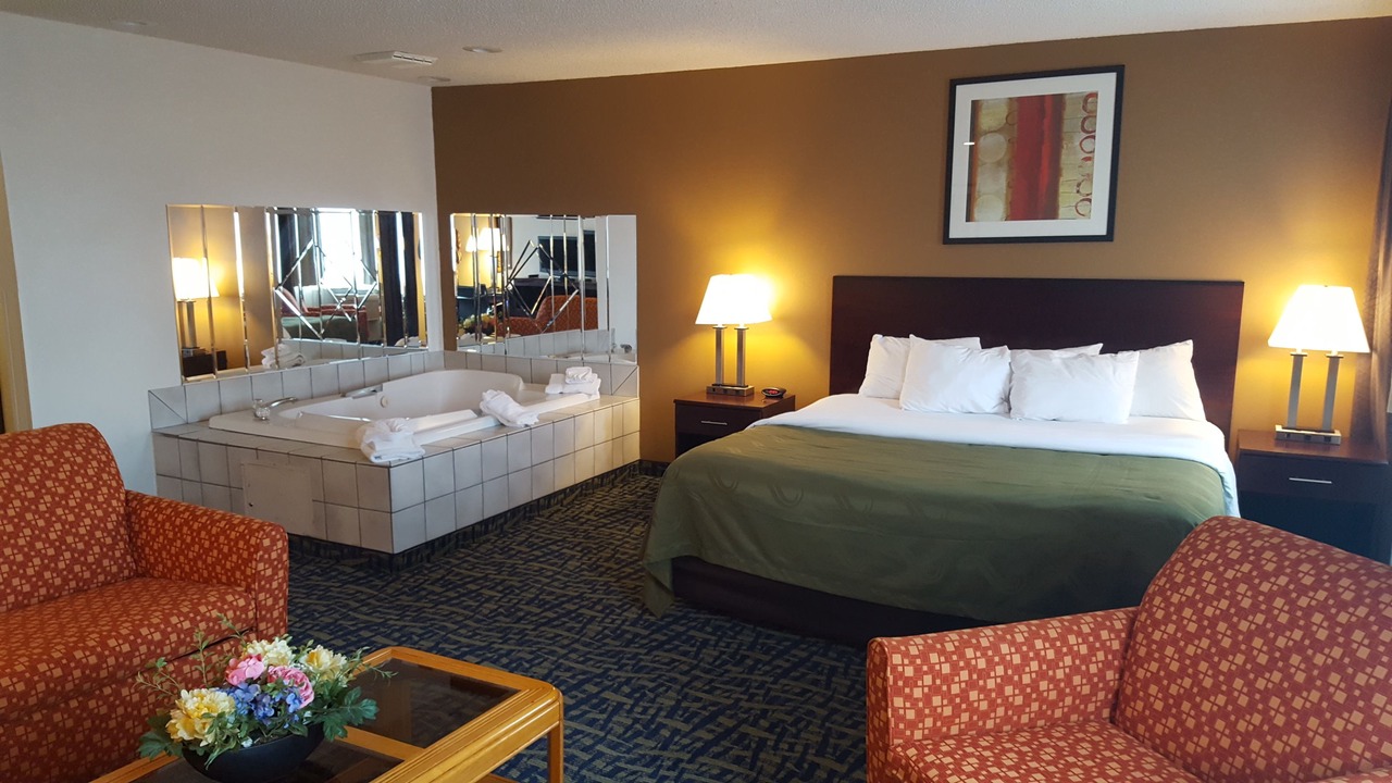 Photo of Bedroom in Ozark