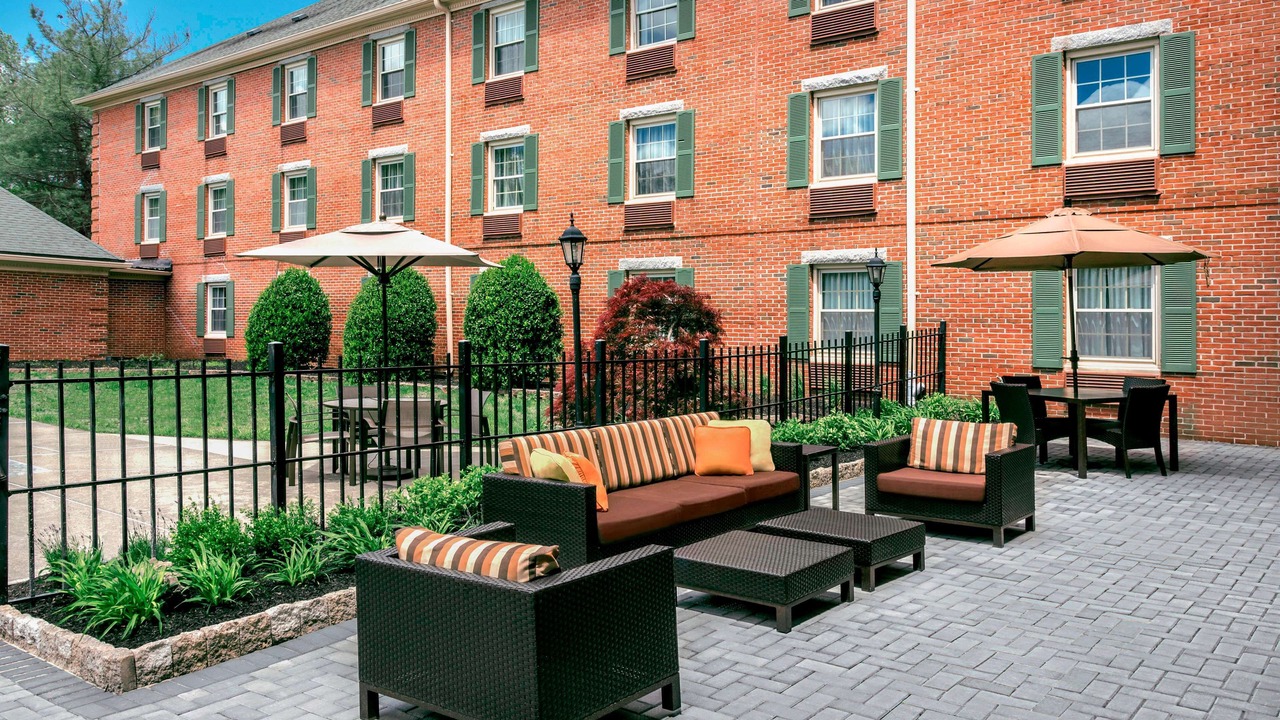 Photo of Patio Balcony in Tinton Falls