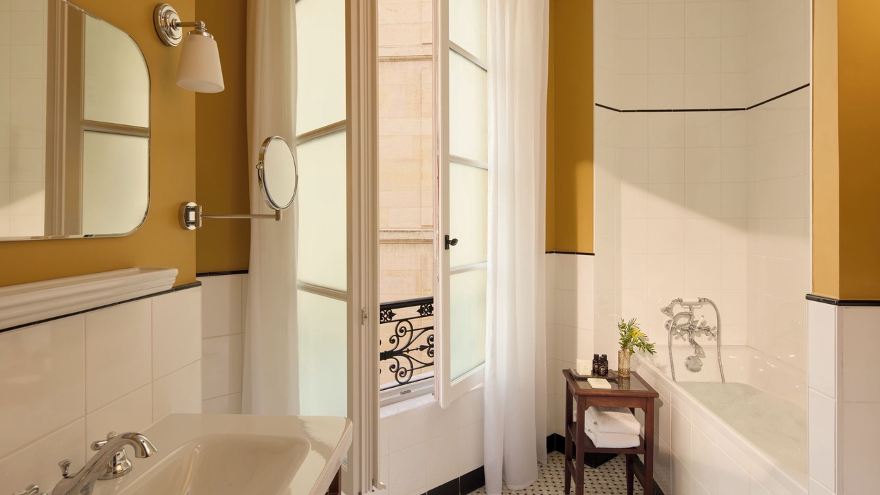 Photo of Bathroom in Paris City Center