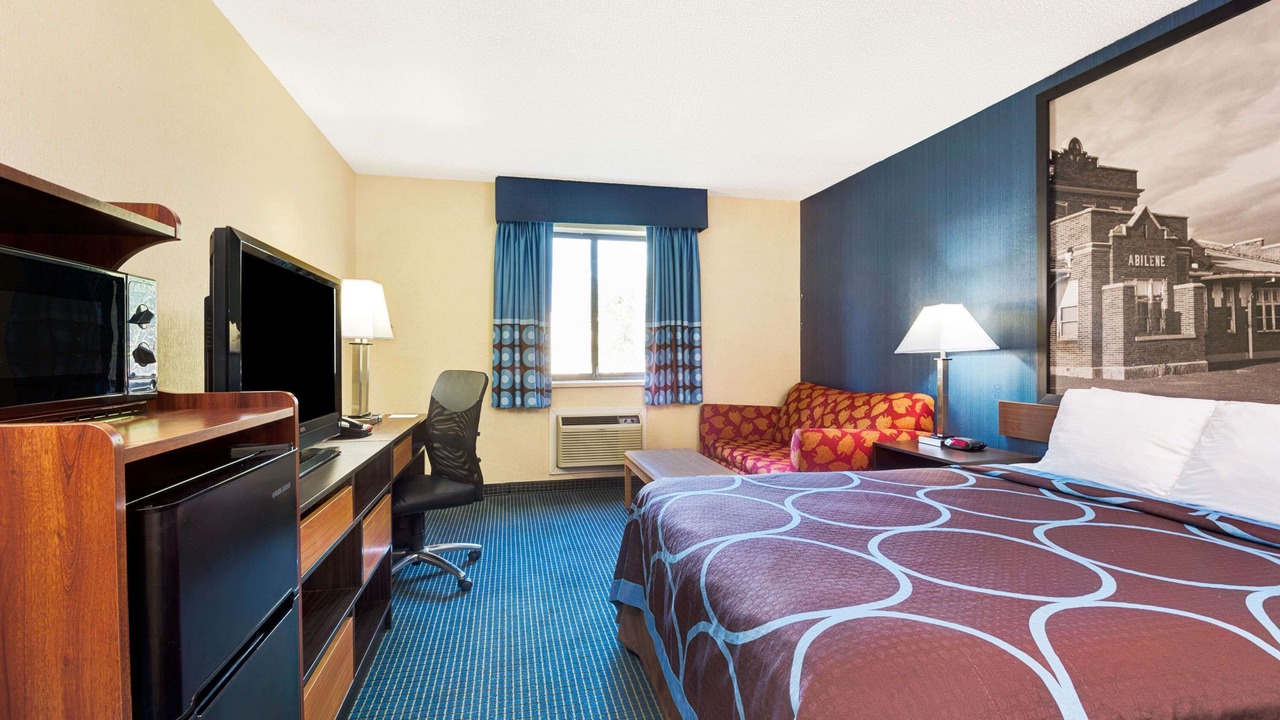 Photo of Bedroom in Hutchinson