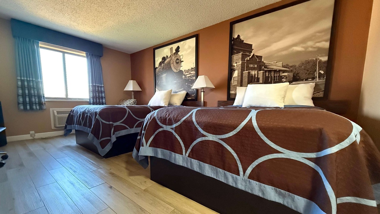 Photo of Bedroom in Hutchinson