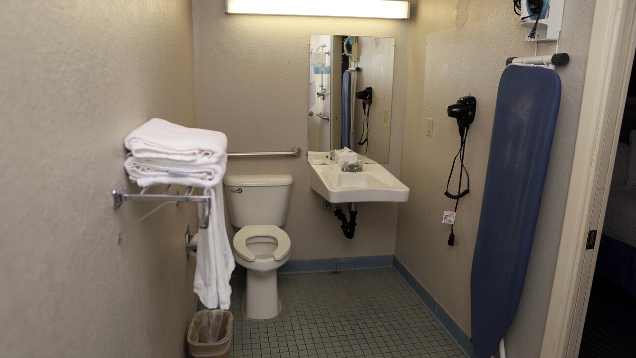 Photo of Bathroom in Princess Jeanne