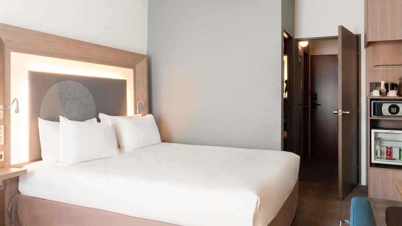 Photo of Bedroom in Rueil-Malmaison