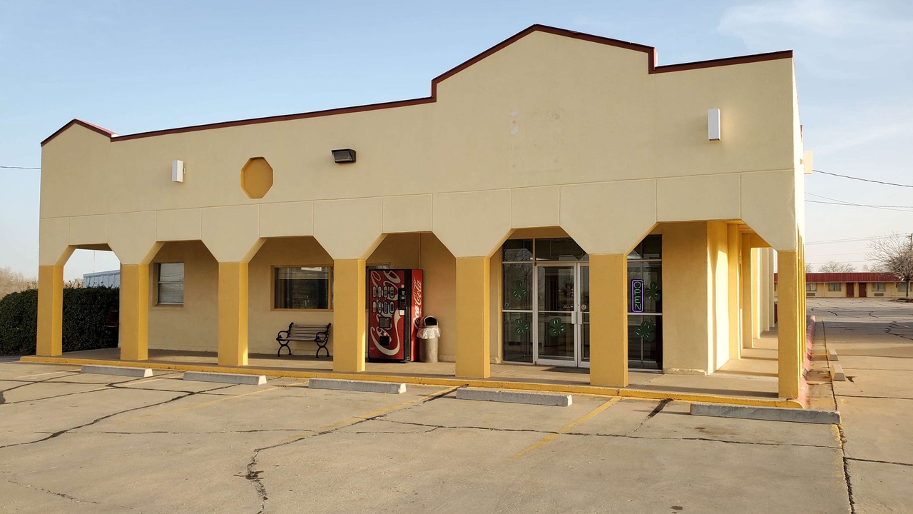 Photo of Outdoor in Shamrock