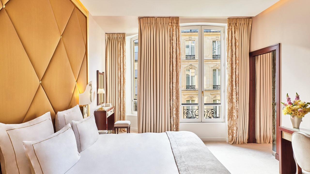 Photo of Others in Champs-Elysees