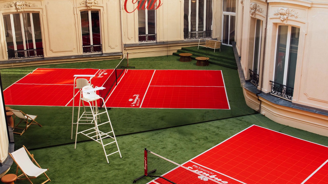 Photo of Others in Champs-Elysees