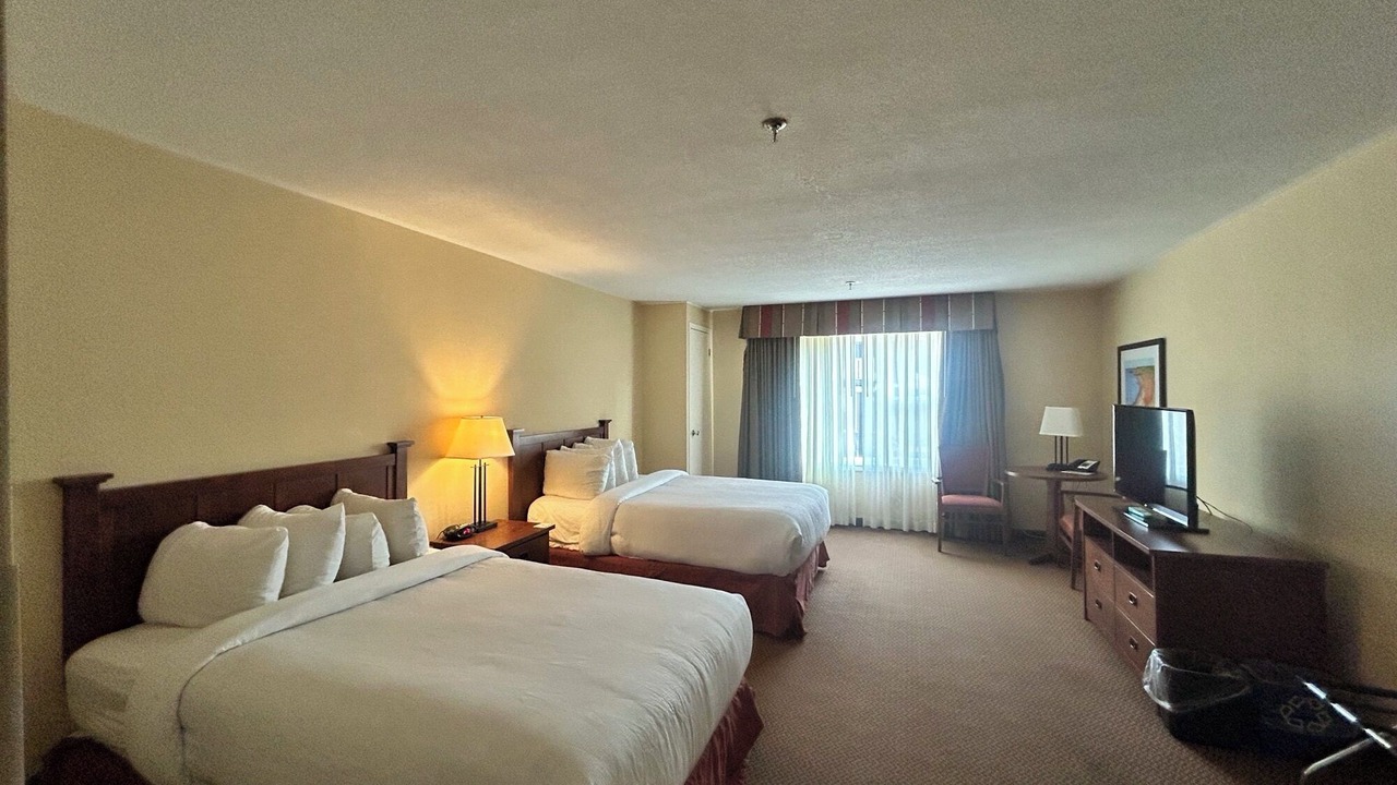 Photo of Bedroom in Queens Square