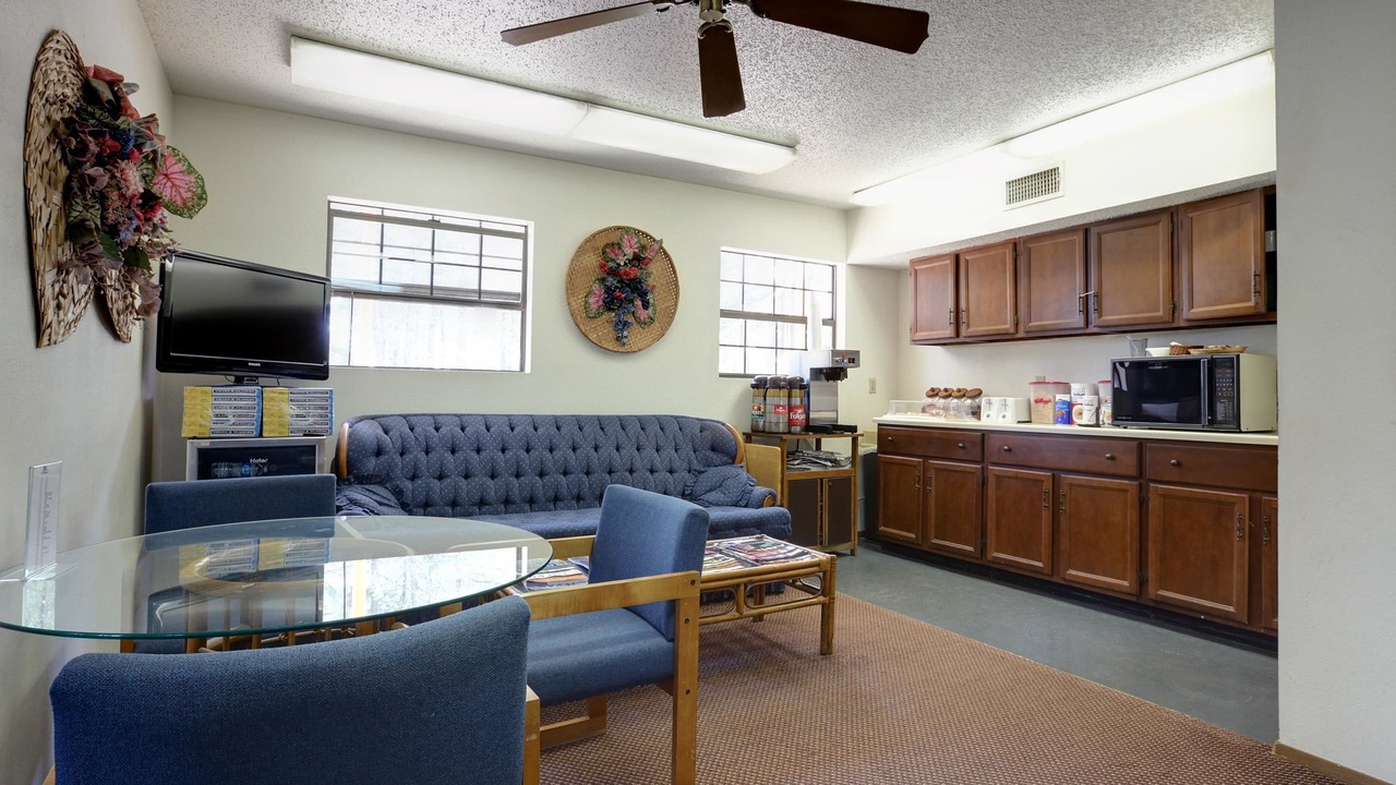 Photo of Livingroom in Tyler