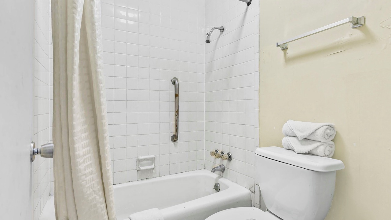 Photo of Bathroom in Hattiesburg