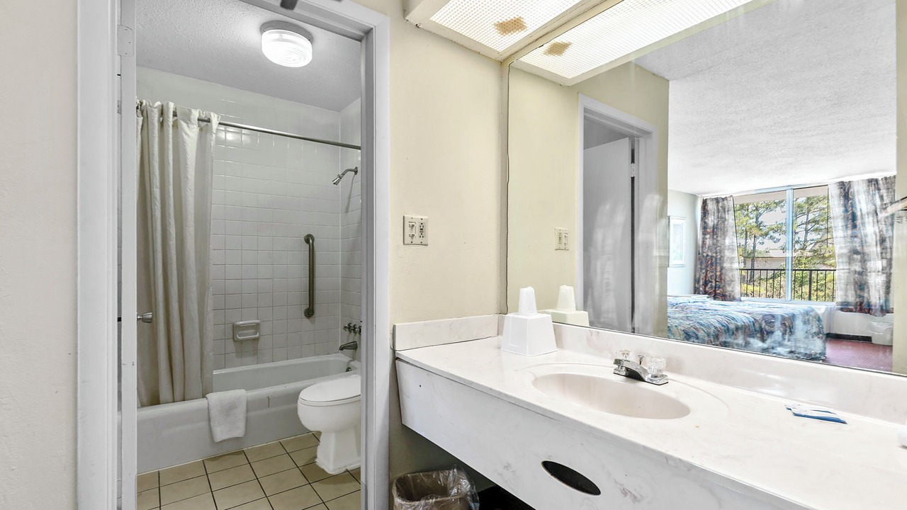 Photo of Bathroom in Hattiesburg