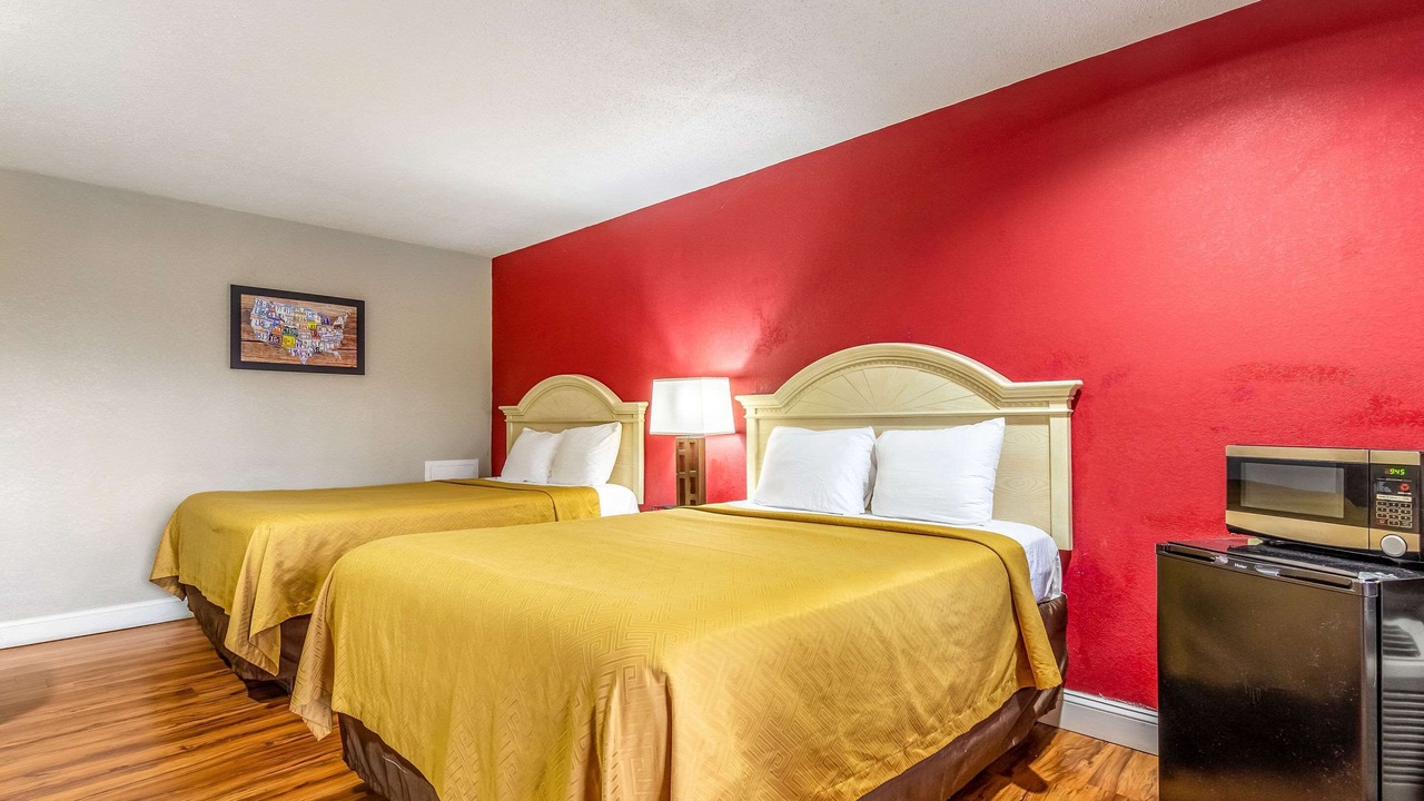 Photo of Bedroom in Berea