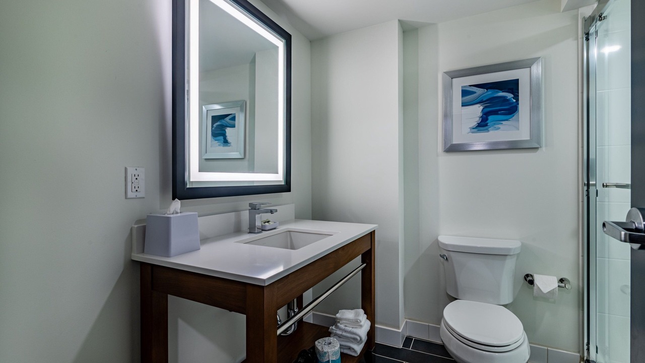 Photo of Bathroom in Dock Junction